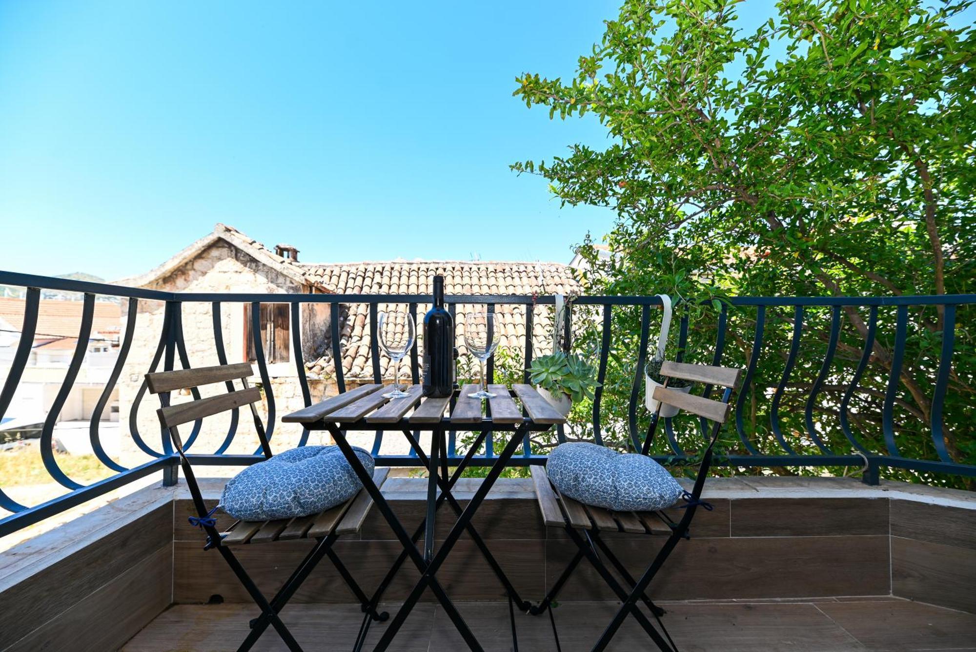 Downtown Apartments Maar Trogir Eksteriør bilde