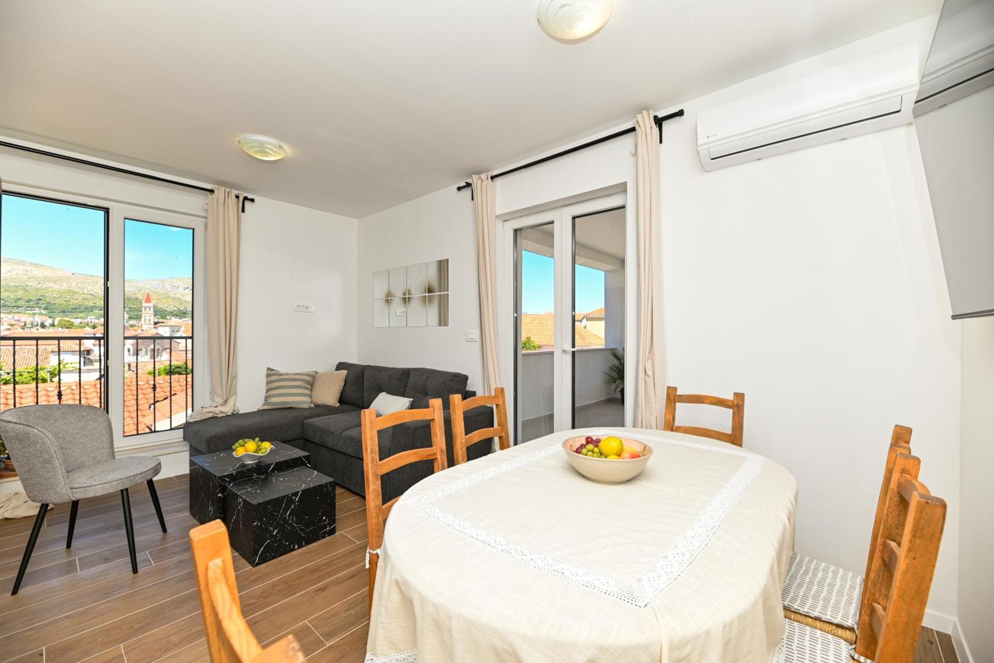 Downtown Apartments Maar Trogir Eksteriør bilde