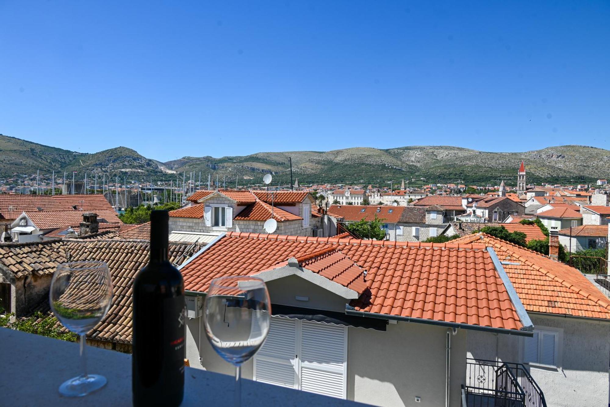 Downtown Apartments Maar Trogir Eksteriør bilde